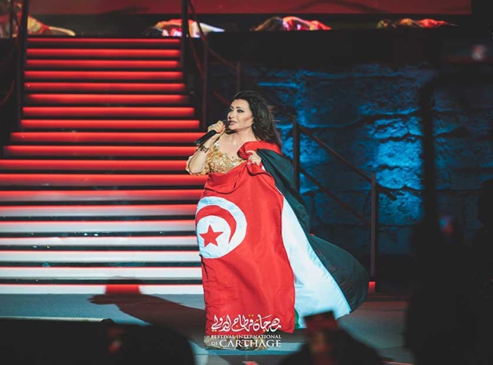 Latifa enchanteresse à Carthage : une ode à la Tunisie et à la Palestine