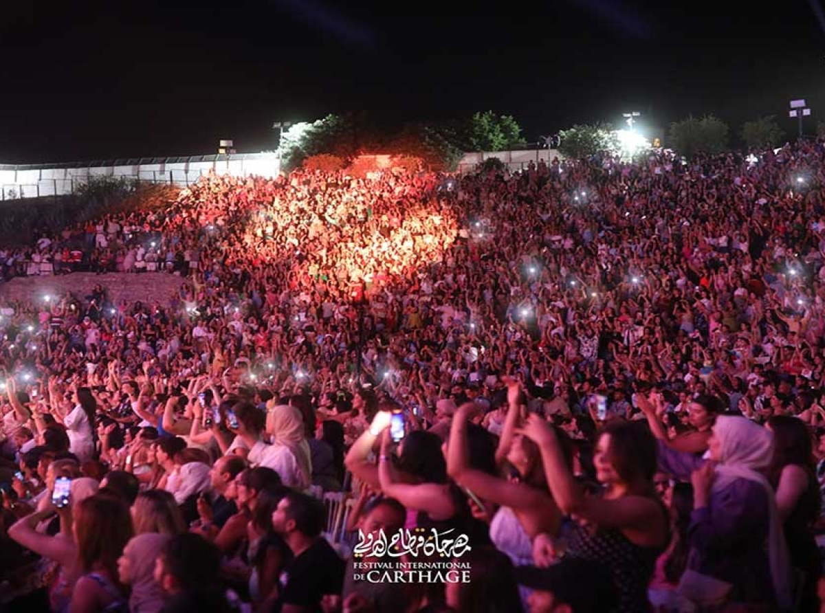 Nassif Zeytoun illumine le ciel de Carthage lors d’une soirée exceptionnelle