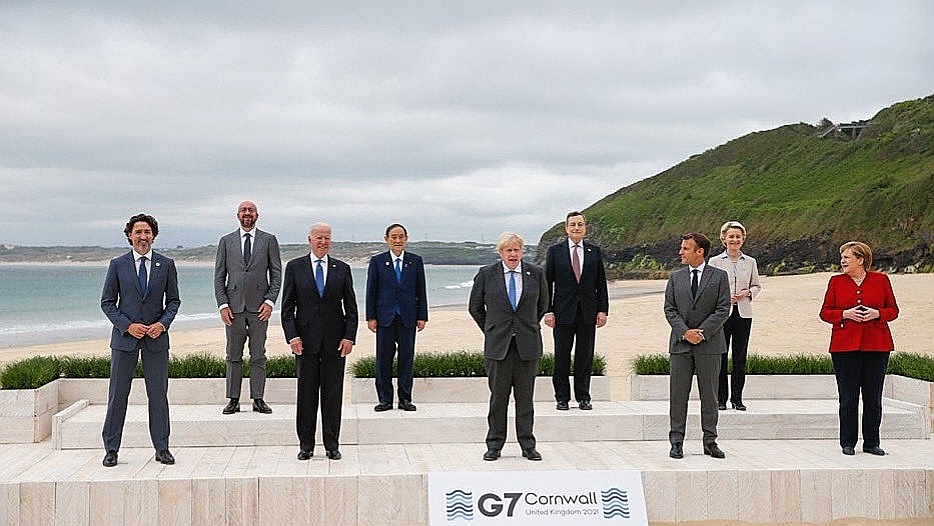G7 to pledge to donate 'at least a billion' vaccines to poor countries