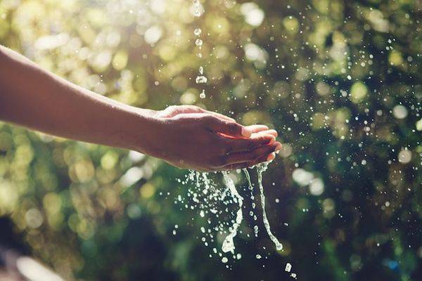 L'accès à une eau propre est fondamental pour la santé 